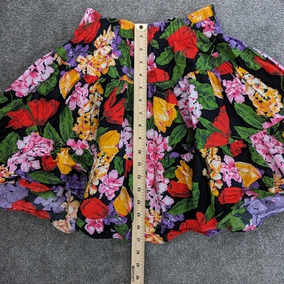 FLORAL multi color cotton mini flowy skirt - Picture 6 of 7